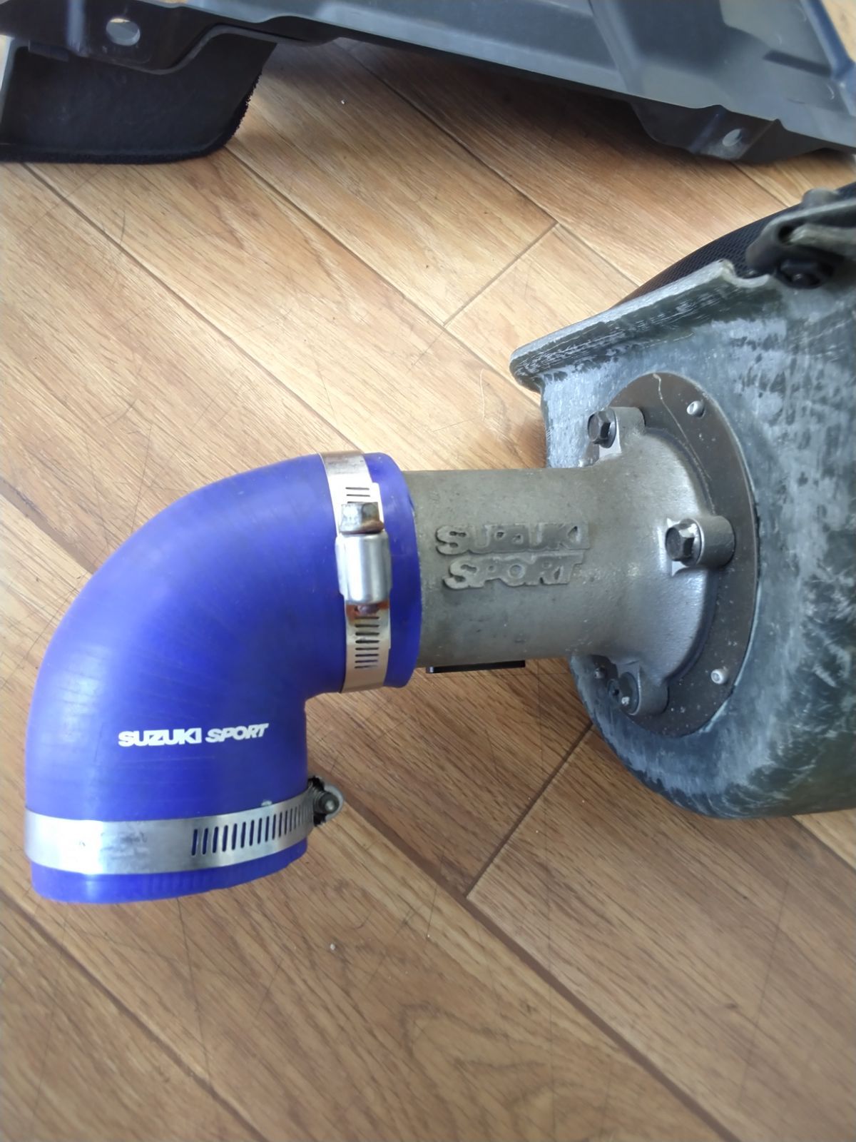 ラムエアインダクションボックス