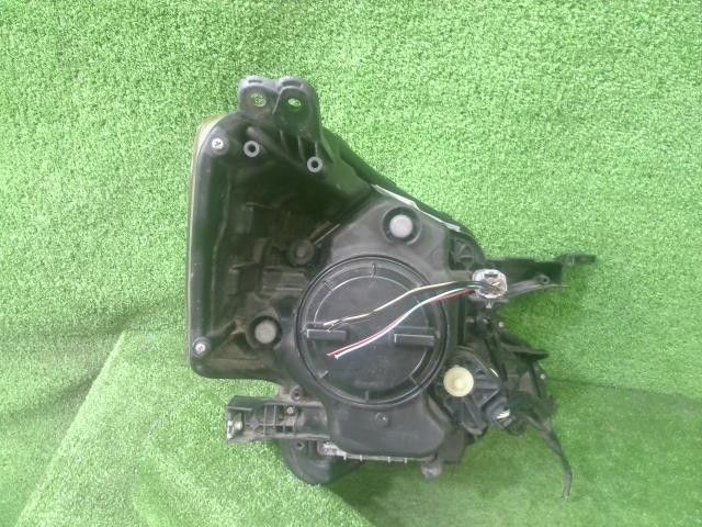 左 ヘッドランプ