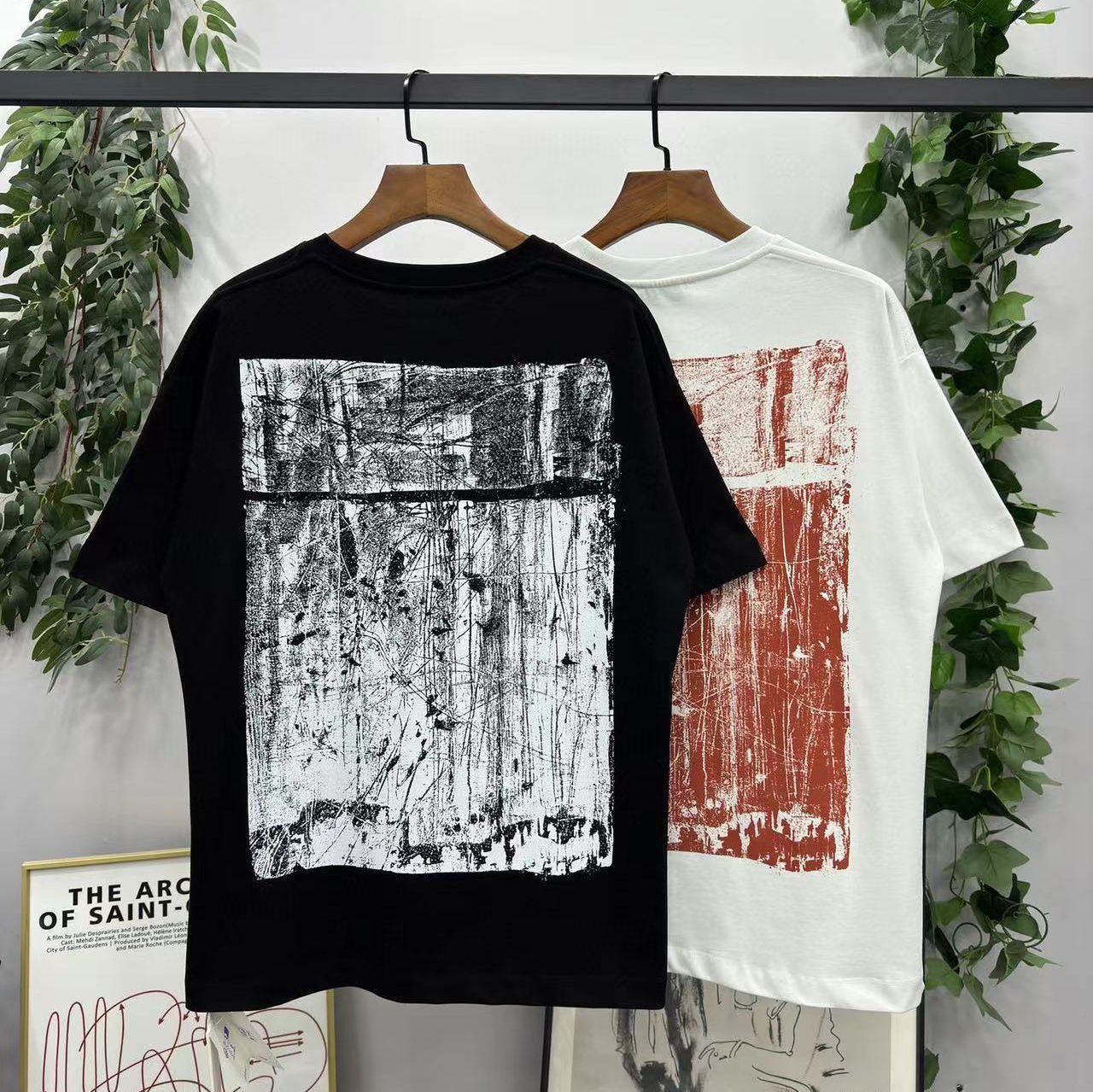 【Off-White】オフホワイト 2024ss Tシャツ  半袖  半袖シャツ スクラッチ柄 メンズ テーパード スウェット トップス  カジュアルオーバーサイズ 大きいサイズホワイト/ブラック XS-L