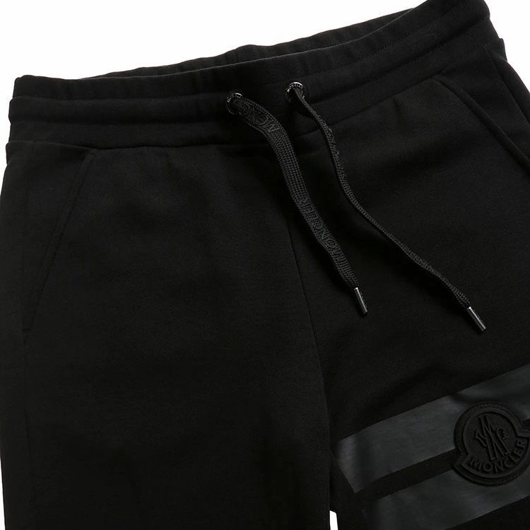 11 MONCLER モンクレール 8H00002 809KR ブラック スウェット 11 MONCLER モンクレール 8H00002 809KR ブラック スウェット