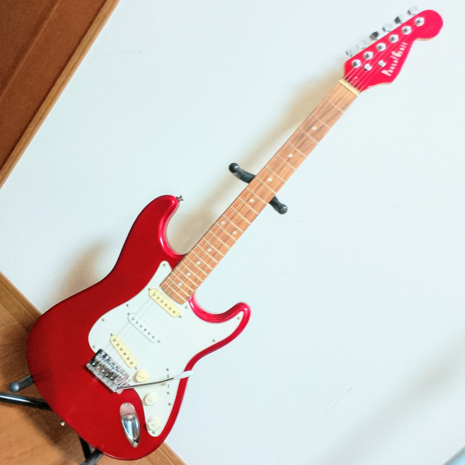 Photo Genic ストラトキャスタータイプ エレキギター 弦は新品