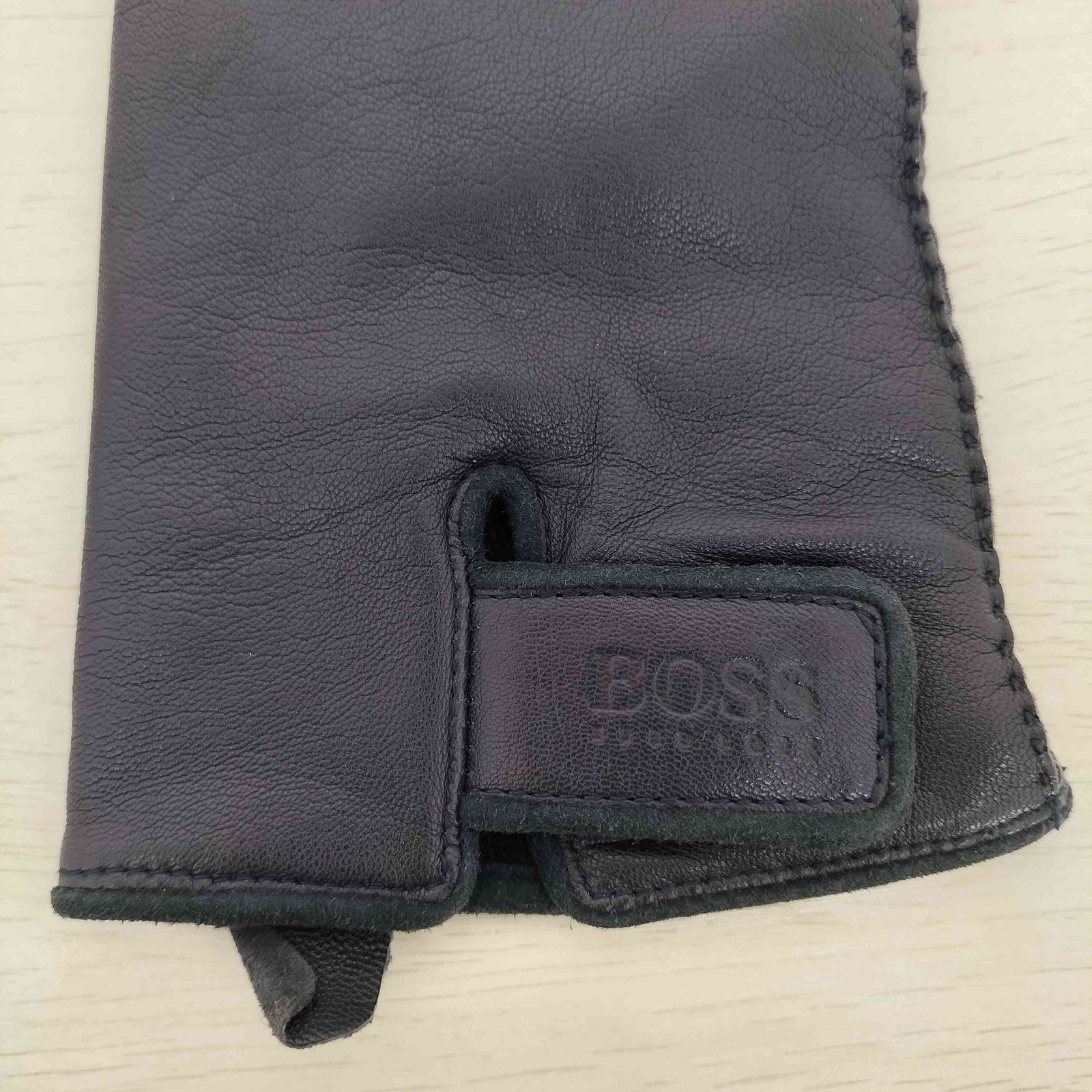 ヒューゴボス HUGO BOSS レザーグローブ メンズ 表記無 - メルカリ