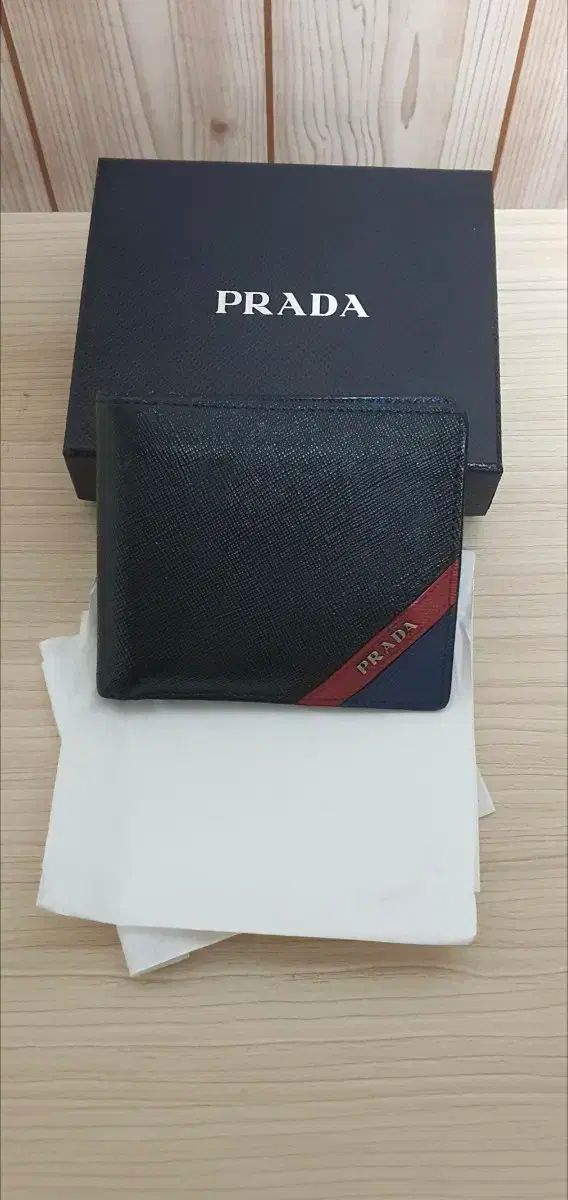 プラダ サフィアーノ 二つ折り財布|財布 ツートン 正規品A級 鑑定済