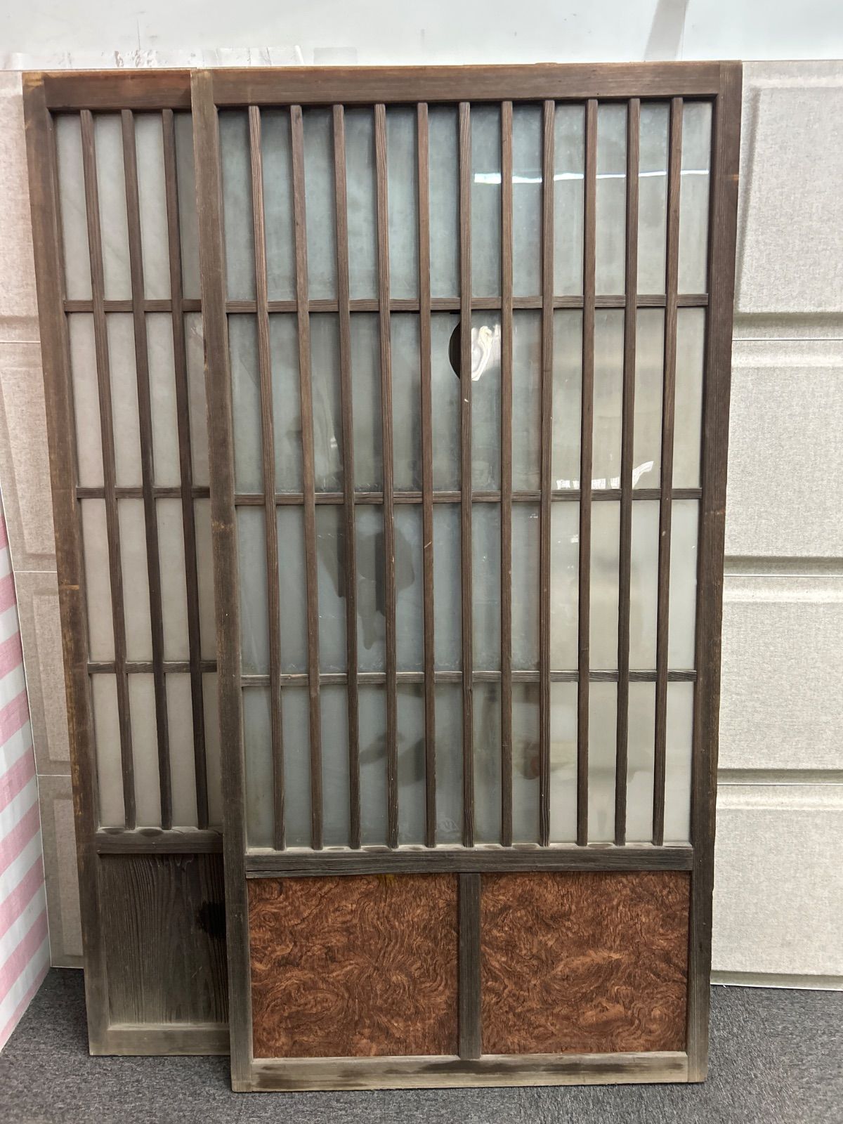 ♪ ガラス 引き戸 2枚セット 昭和レトロ アンティーク インテリア 古道具 家具 建具 み Z-1