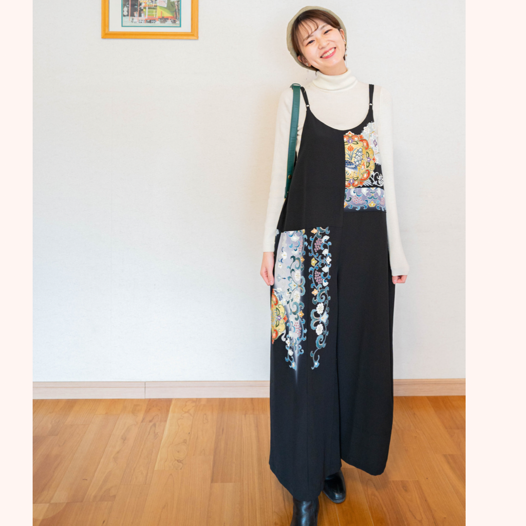 Kanata 着物リメイク⭐︎黒留袖のオーバーオール⭐︎正絹☆サロペット - メルカリShops