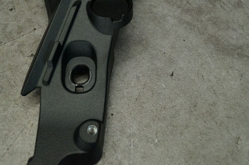 BMW F900XR タンデムグリップ 8409642-04 新車外し FFCRYSTALESIA_COM