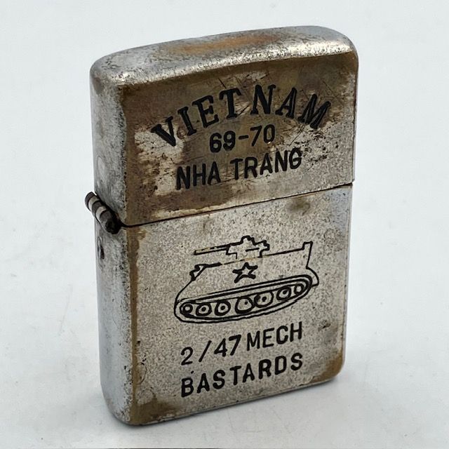 ZIPPO ベトナム 1969年 アメリカ陸軍 M113装甲兵員輸送車 2|47 MECH 第2大隊 第47機械化歩兵連隊 ビンテージ ジッポー ベトナムジッポー 動作 済み