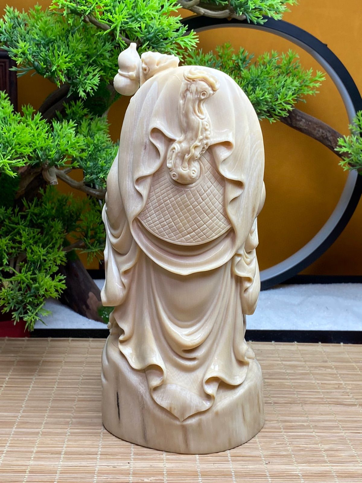 天然マンモス牙美しい手作り弥勒仏 置物 天然マンモス牙美しい手作り弥勒仏 置物 - メルカリ