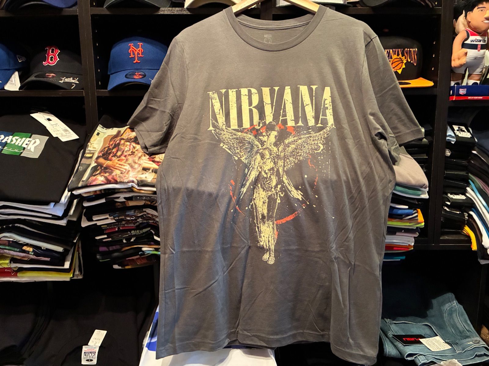 MUSIC ARTIST TEE GALAXY IN UTERO MEN