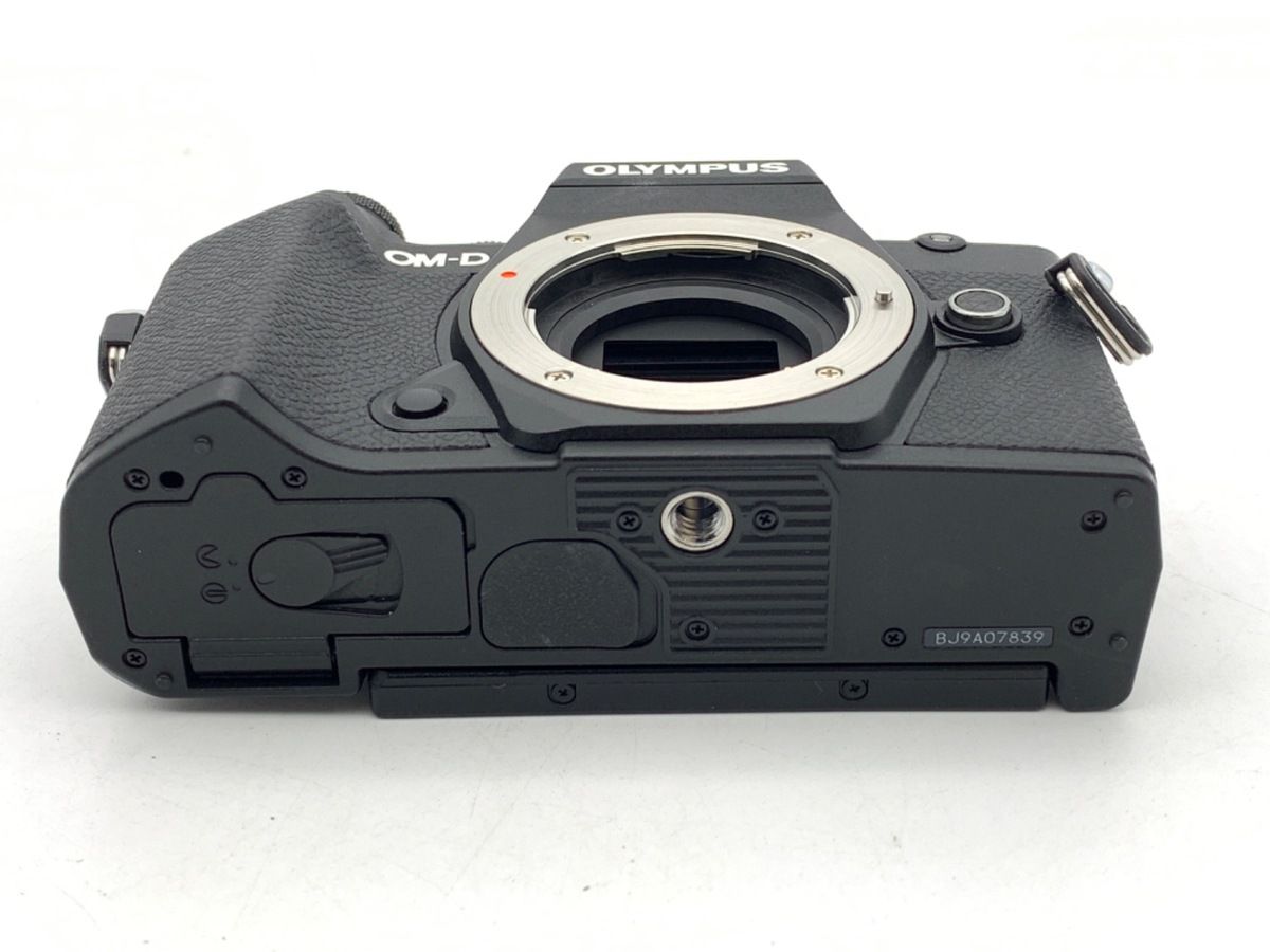 E-M5