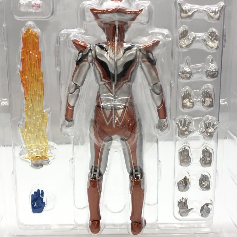 中古】バンダイ S.H.Figuarts ウルトラウーマングリージョ 開封品 