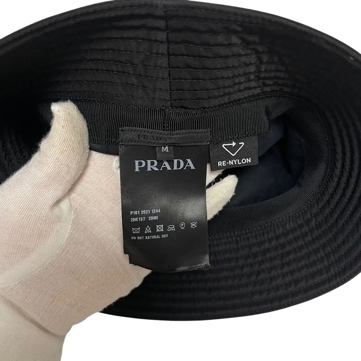 Prada(プラダ) 2HC137 リナイロン トライアングルロゴ バケット