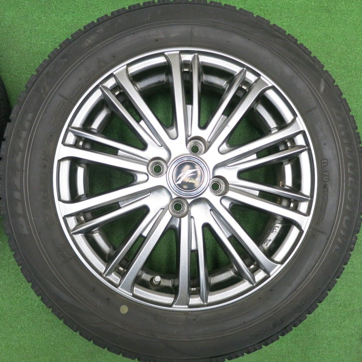 スタッドレス175/65r15 ブリジストンブリザックVRX 4本 スタッドレス4