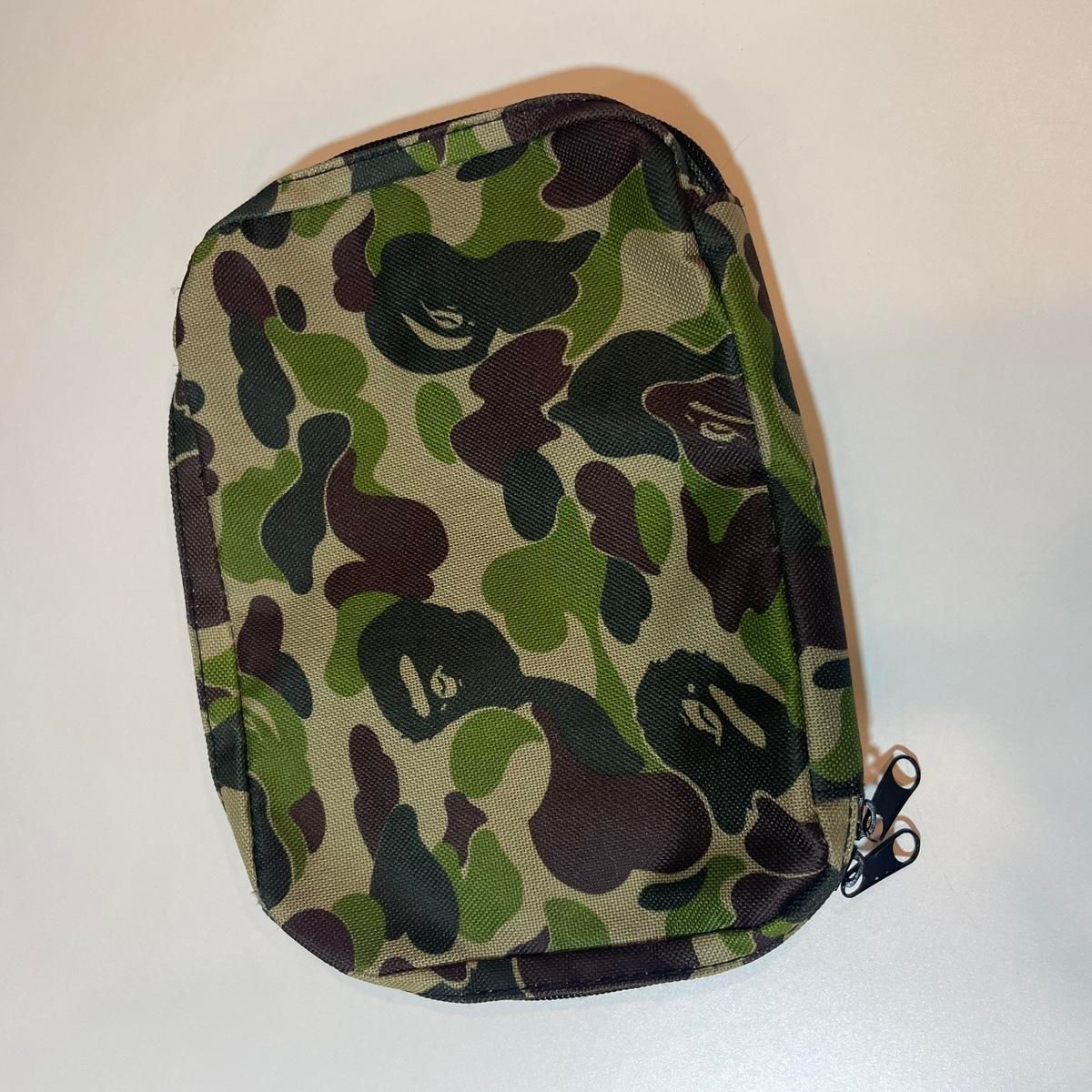 【雷市場（ポンジャン）商品韓国直送】A BATHING APE(アベイシングエイプ) ポーチ バッグ