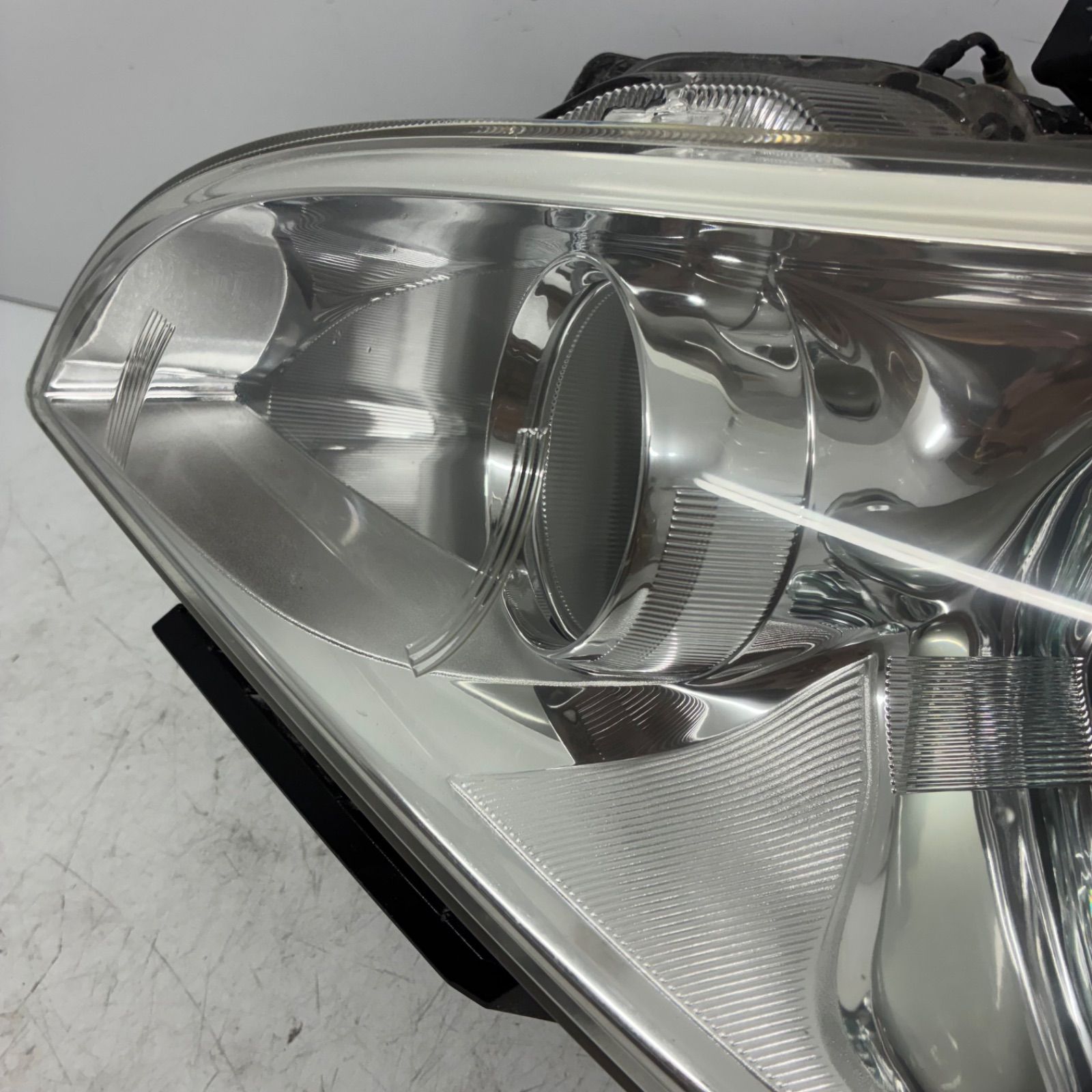 いちなな  9kurudepa H31年 スペーシア DAA-MK53S 右 ヘッド ランプ ライト