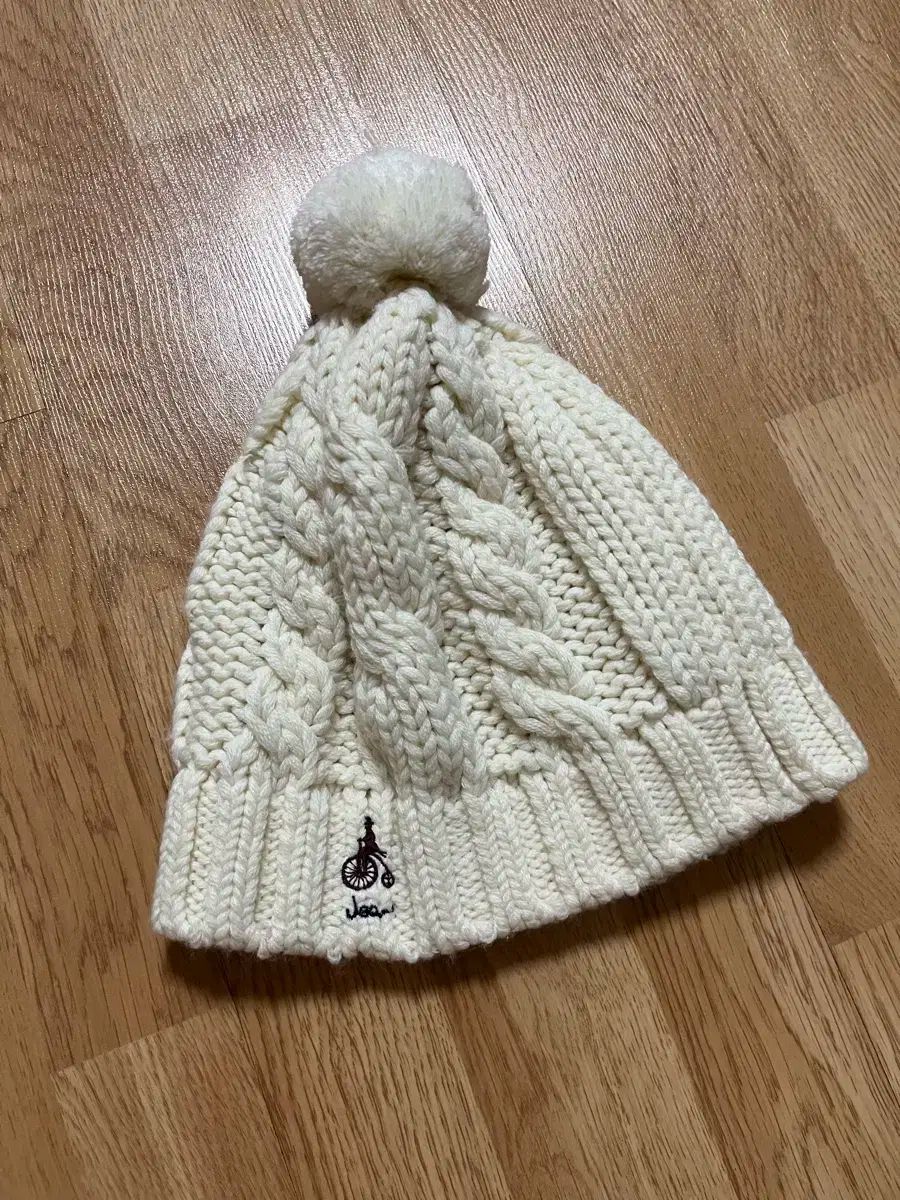 【雷市場（ポンジャン）商品韓国直送】 BEAN POLE(ビーンポール) アイボリー ビーニー