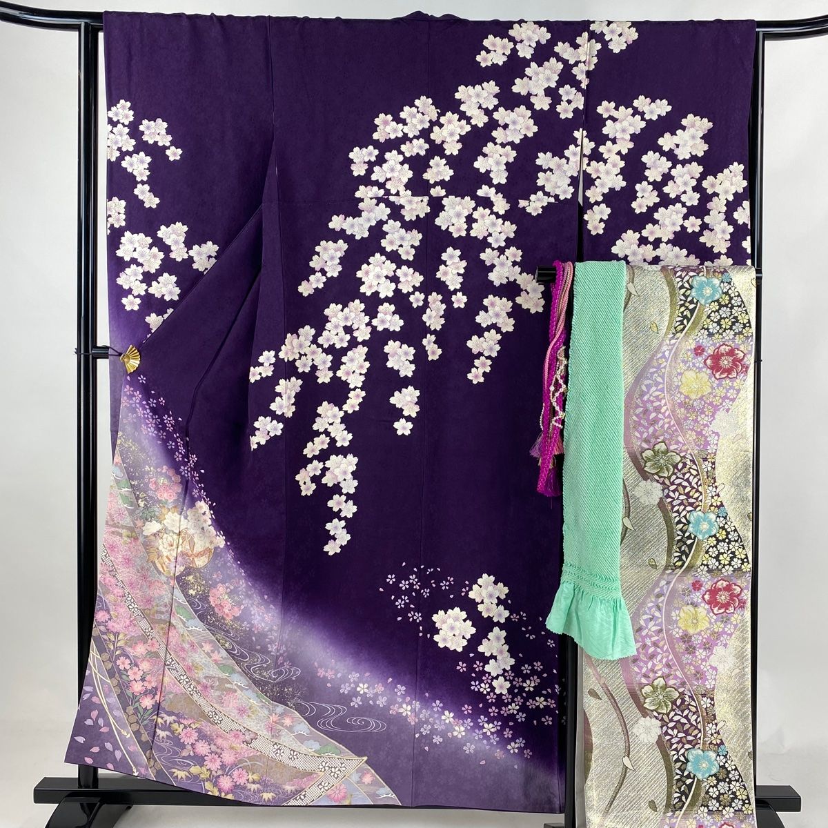 振袖 身丈157.5cm 裄丈64cm M 袷 袋帯フルセット 手鞠 草花 金彩 金糸 紫 正絹 秀品