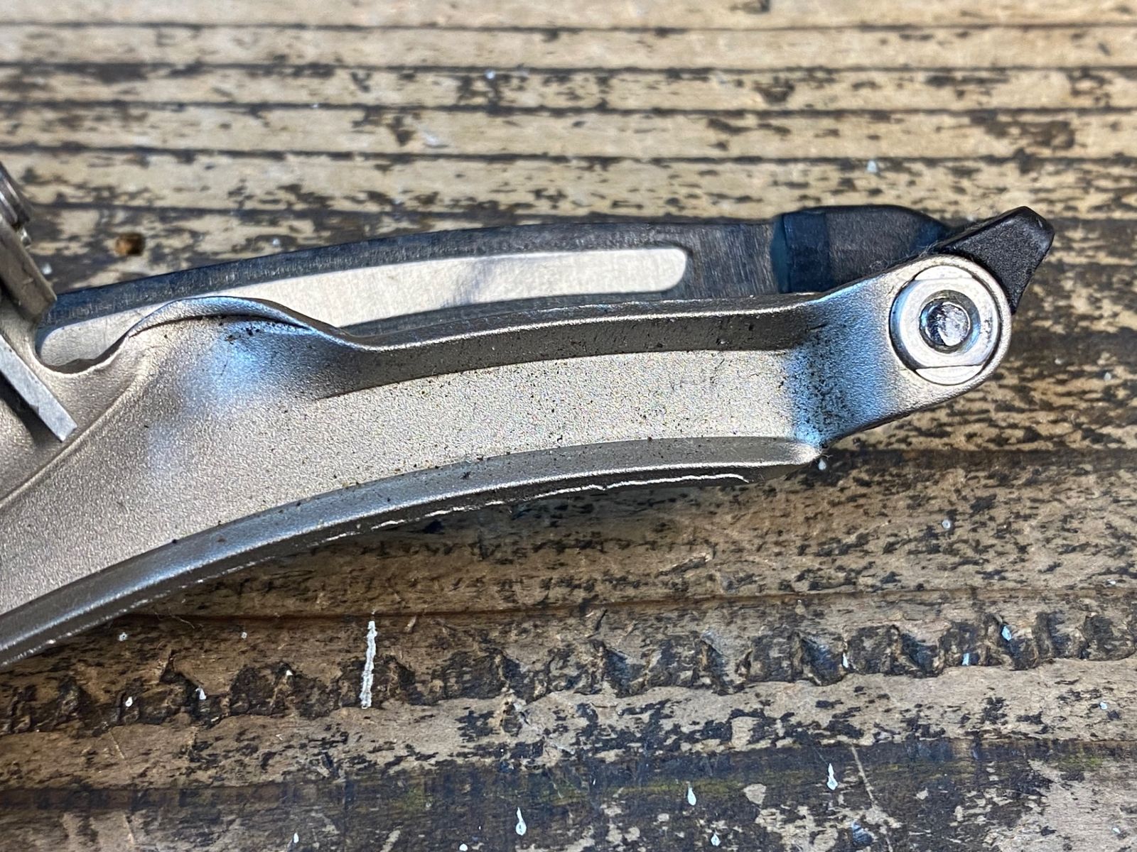 カンパニョーロ　レコード　RECORD フロントディレイラー カンパニョーロ レコード RECORD フロントディレイラー JD724