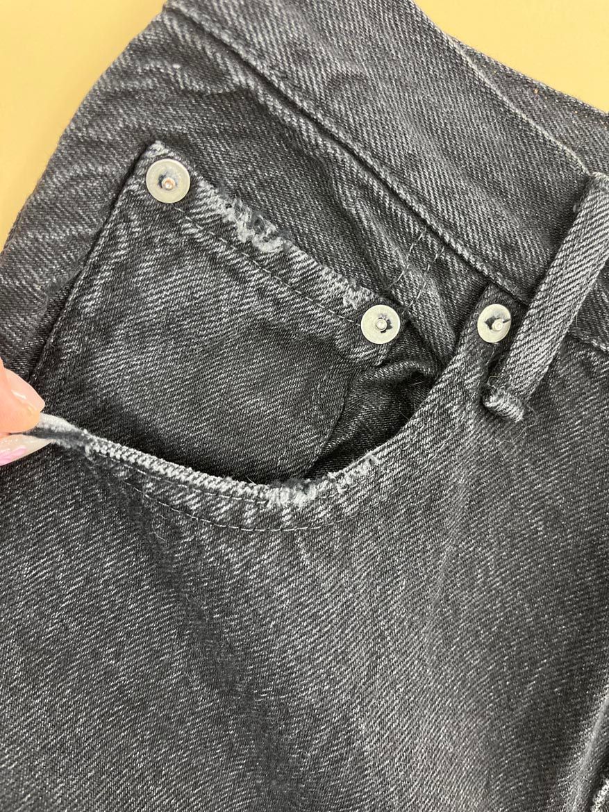 デニムパンツ