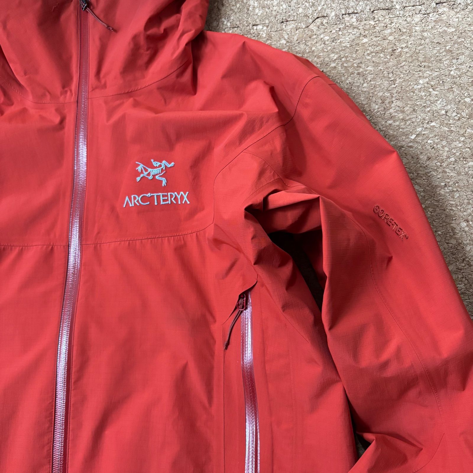 アークテリクス ベータSL メンズM 赤 レッド ゴアテックス ナイロンジャケット