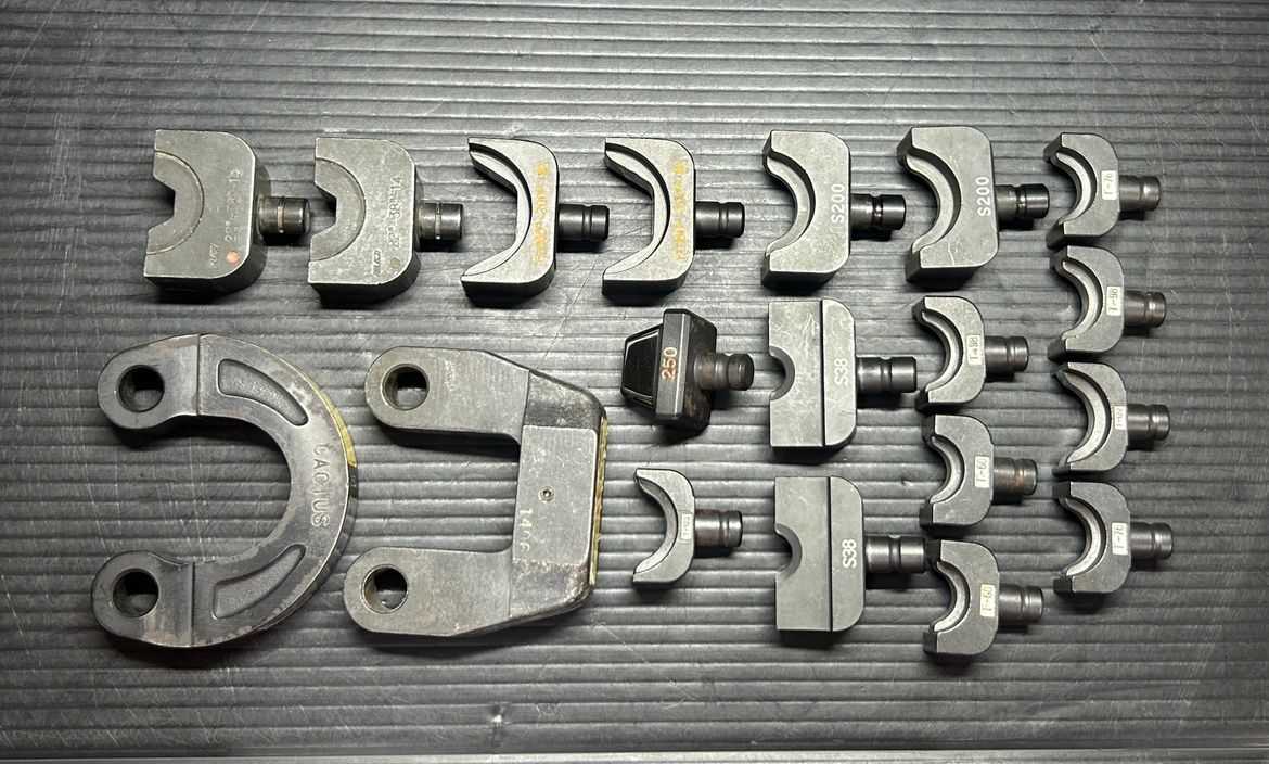 圧着工具用ダイスセット