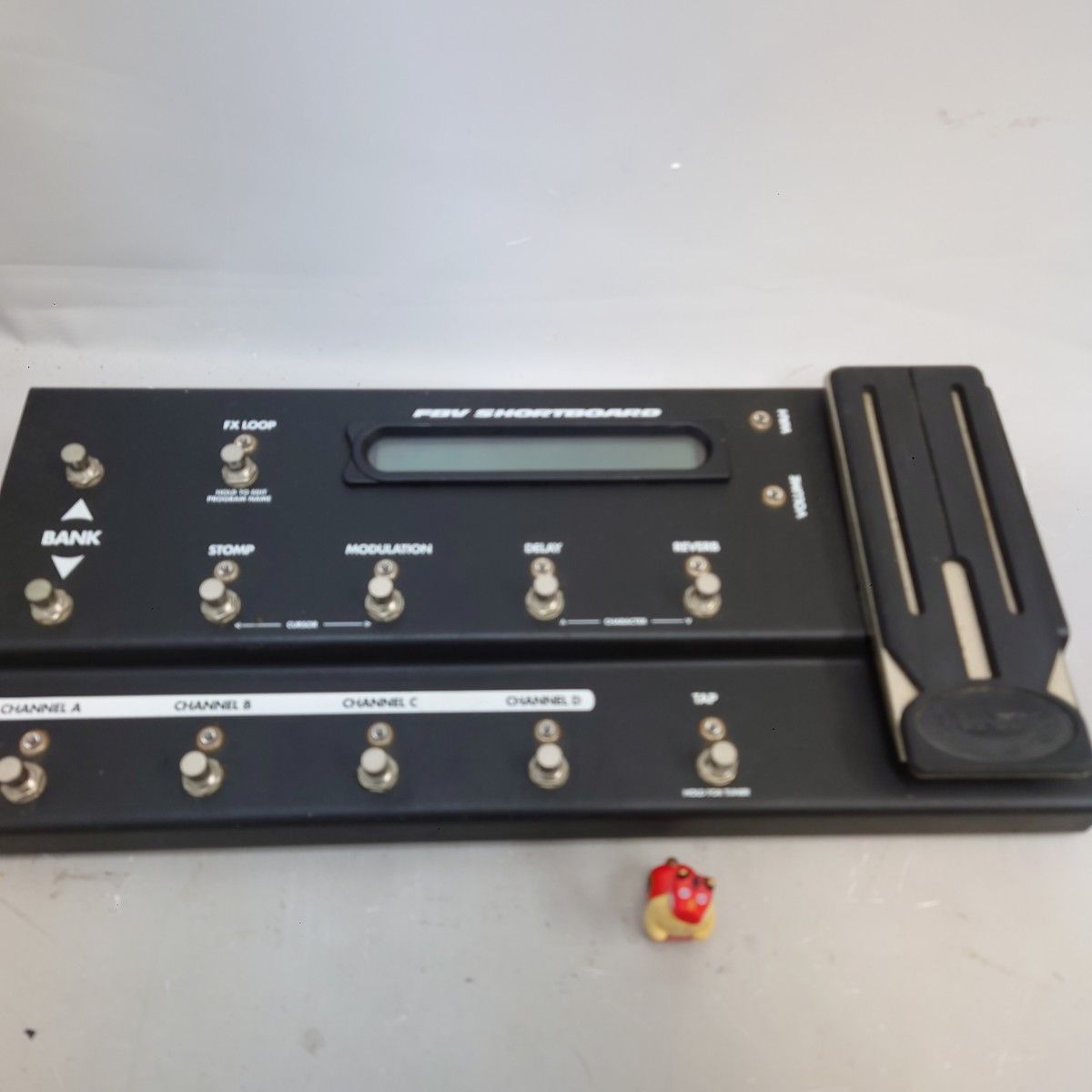 Line6 FBV Shortboard Foot Controller 動作品 本体のみ ライン6 マルチエフェクター コントローラー z-2321