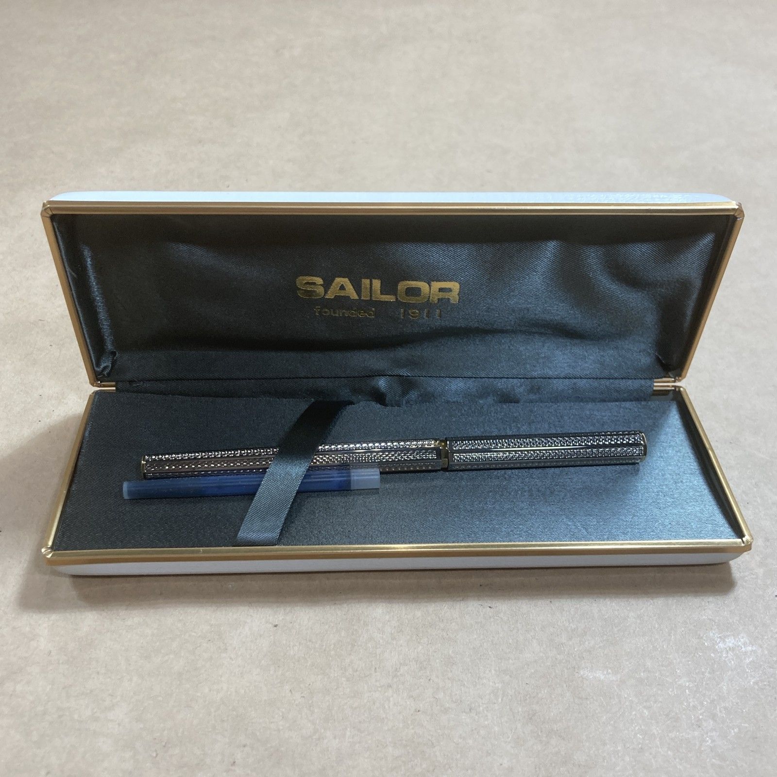 SAILOR 万年筆 銀閣 万年筆 K14 ☆ SAILOR セーラー 万年筆 シャレーナ 銀閣 廃盤 レア 万年筆 K14 14