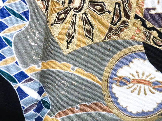 一輝堂】黒留袖 五つ紋 金駒刺繍 吉祥文 落款入 比翼仕立て 着物 身丈