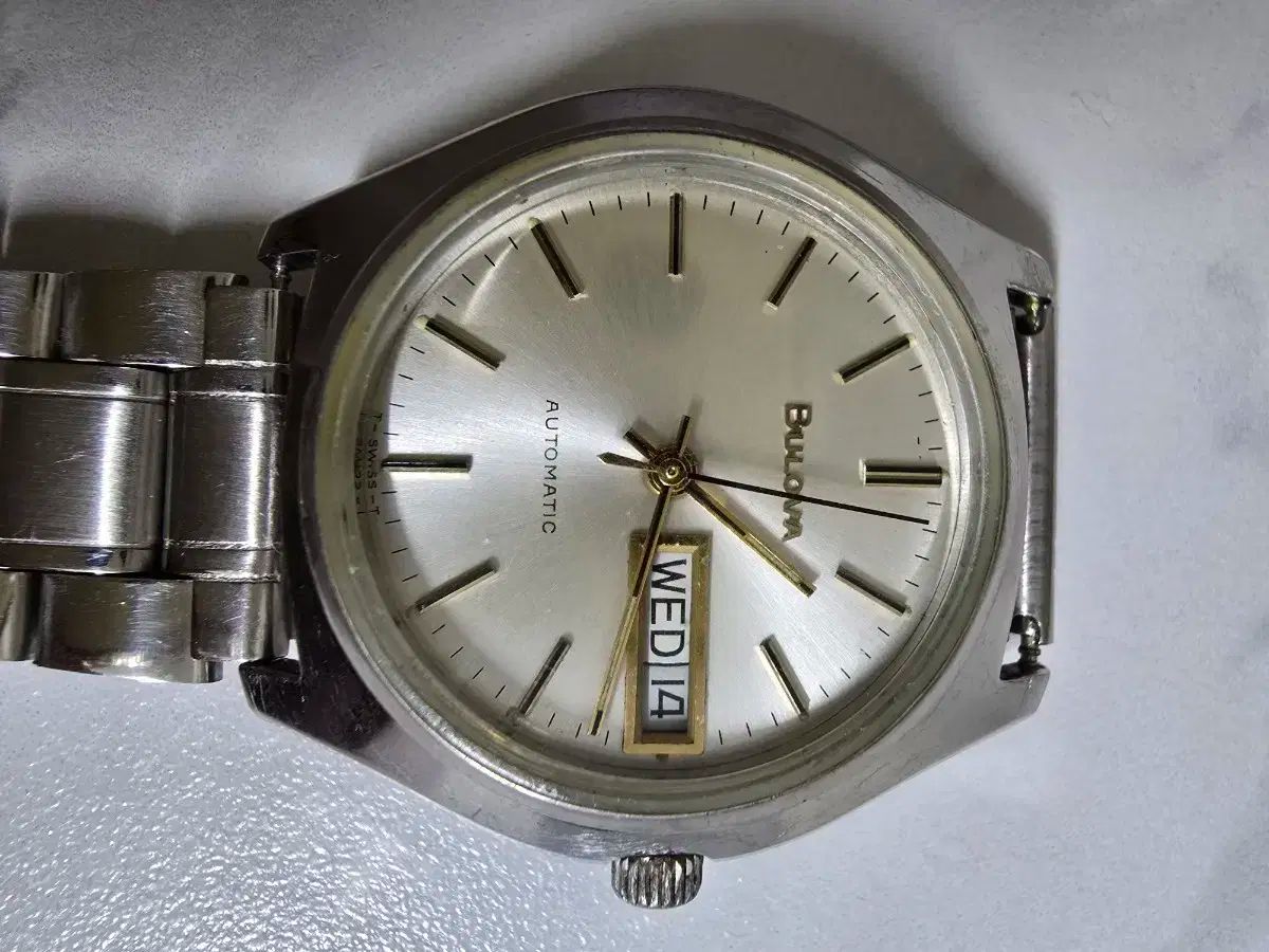 スイス BULOVA