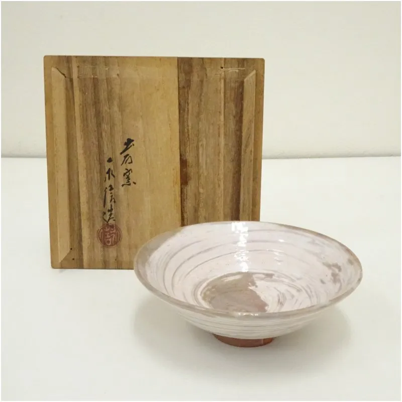 三代永澤永信 出石焼 永信窯 雪華釉 白磁 花器 花瓶 花入 美品 三代永澤永信 出石焼 永信窯 雪華釉 白磁 花器 花瓶 花