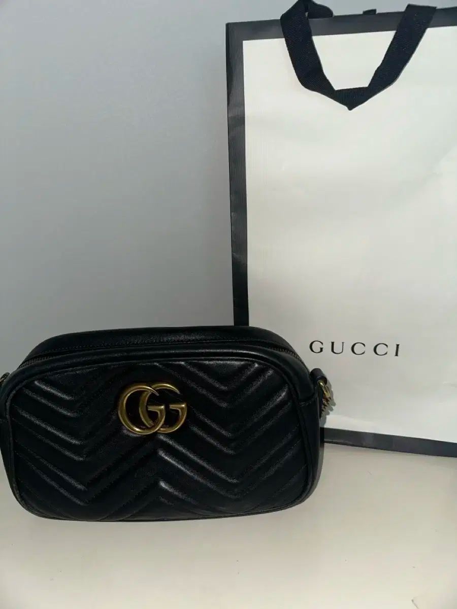 グッチ 正規品 マーモント マトラッセ ショルダーバッグ