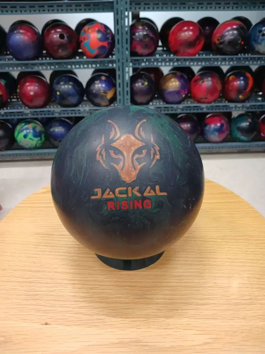 ボーリングボール ドンウォン 15p ジャッカル JACKAL 上昇