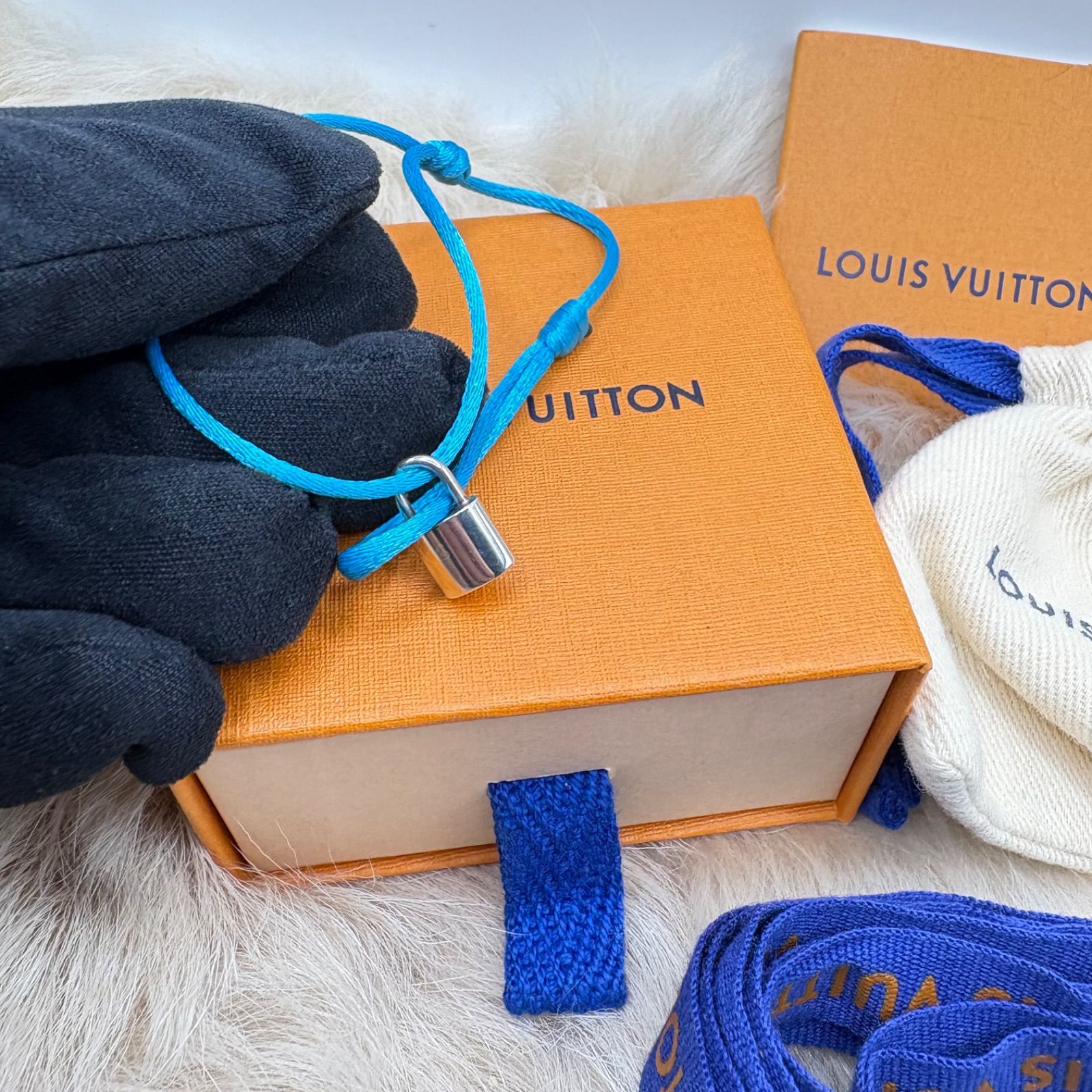 LOUIS VUITTON ルイヴィトン ブラスレ ロックイット カデナ シルバー 