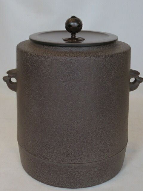 十月◆特売品 山形県 釜師 高橋敬典作 筒釜 中興名物 東陽坊釜 風炉用 茶道具 税込 送料込 ♥