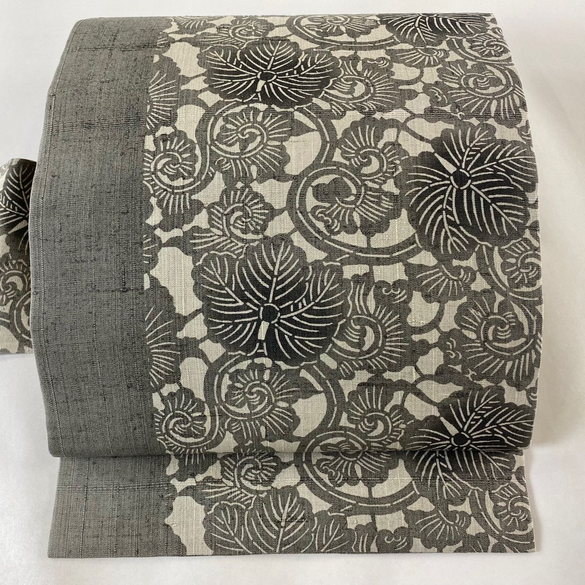 名古屋帯 美品 名品 落款 紬地 唐草 縞 灰色 正絹 【】