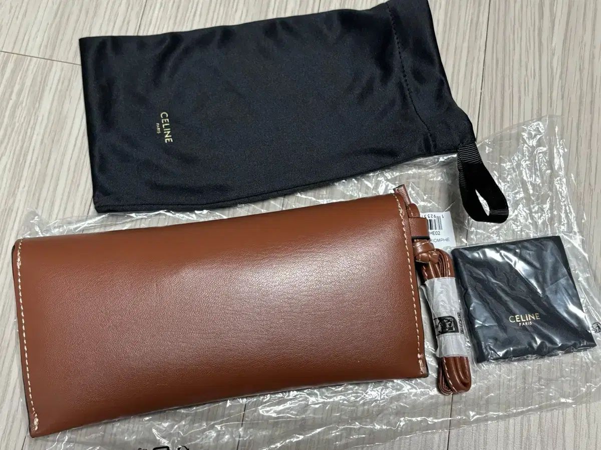 Celine(セリーヌ) トリオンフ サングラス ケース - メルカリ