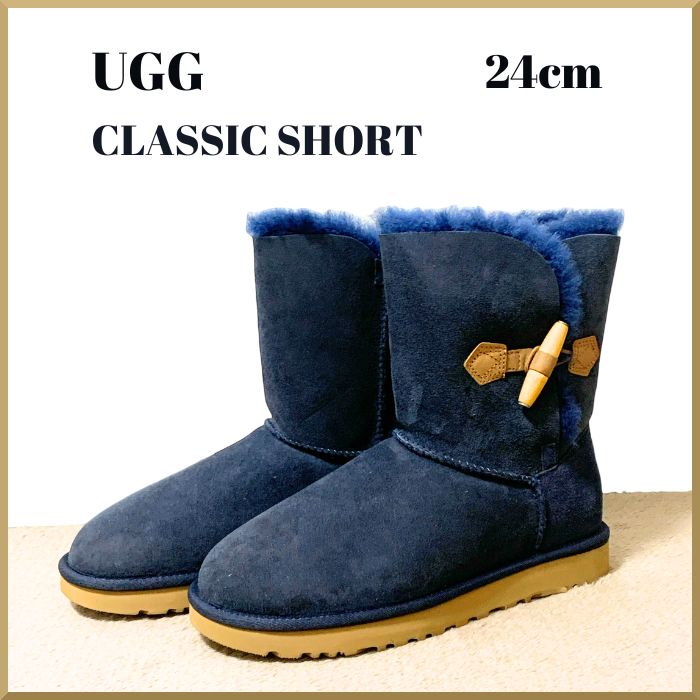 美品UGG ネイビー ムートンブーツ　クラッシックショート24㎝ 美品】UGG クラシックショート ムートンブーツ ネイビー サイズ24cm
