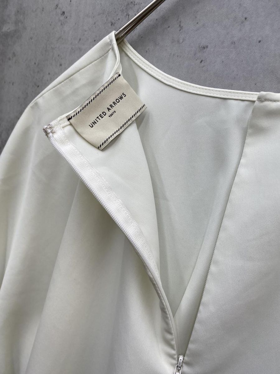 UNITED ARROWS USEFUL ギャザースリーブ ブラウス UNITED ARROWS（ユナイテッドアローズ）の「USEFUL ギャザー
