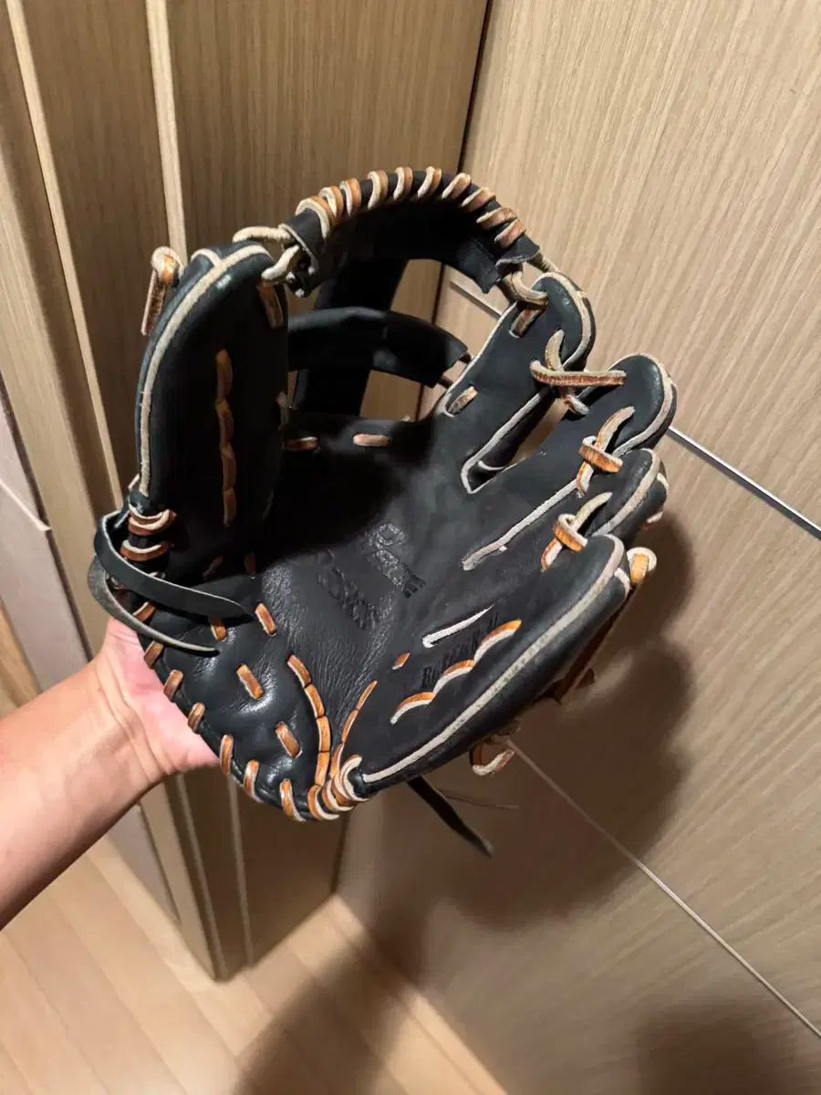 アシックス GOLD STAGE 内野グローブ