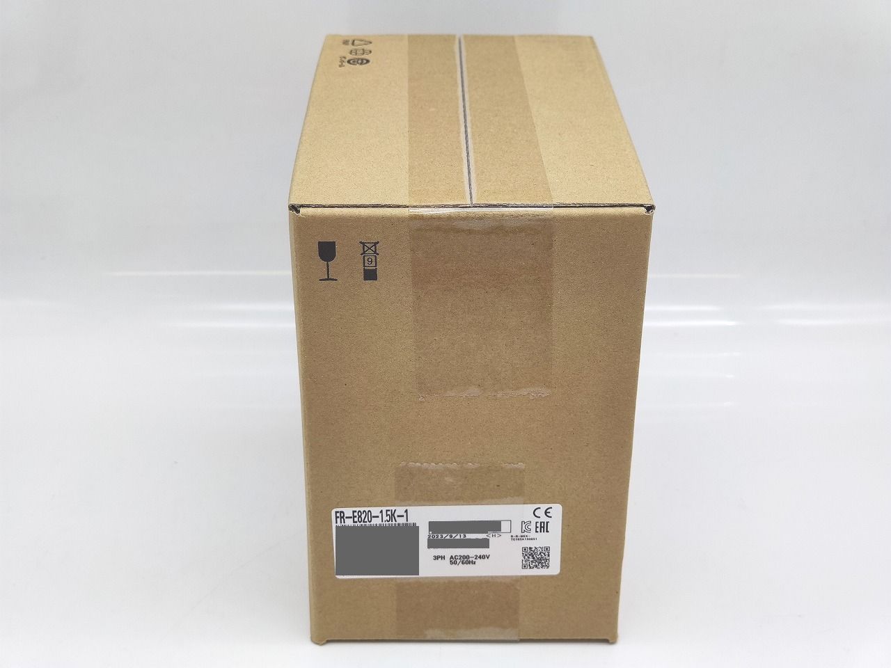 インボイス対応 2023年製 新品 三菱 MITSUBISHI FR-E820-1.5K-1 その1