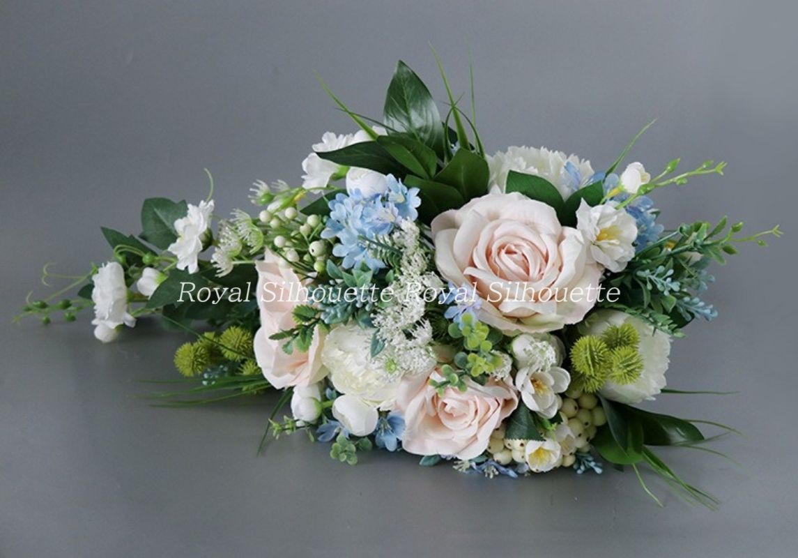 期間限定セール。 ウェディングブーケ ブライダルブーケ ウェディング ブルー 青 水色 ピンク ブーケ 前撮り 二次会 披露宴 海外挙式 お洒落 豪華 可愛い フラワー 花嫁 造花 花束 ガーリー 結婚式