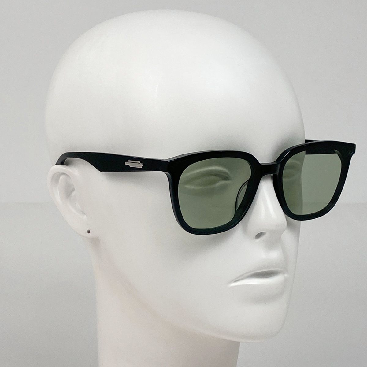ジェントルモンスター GENTLE MONSTER LILIT 01 スクエア型 フラット 