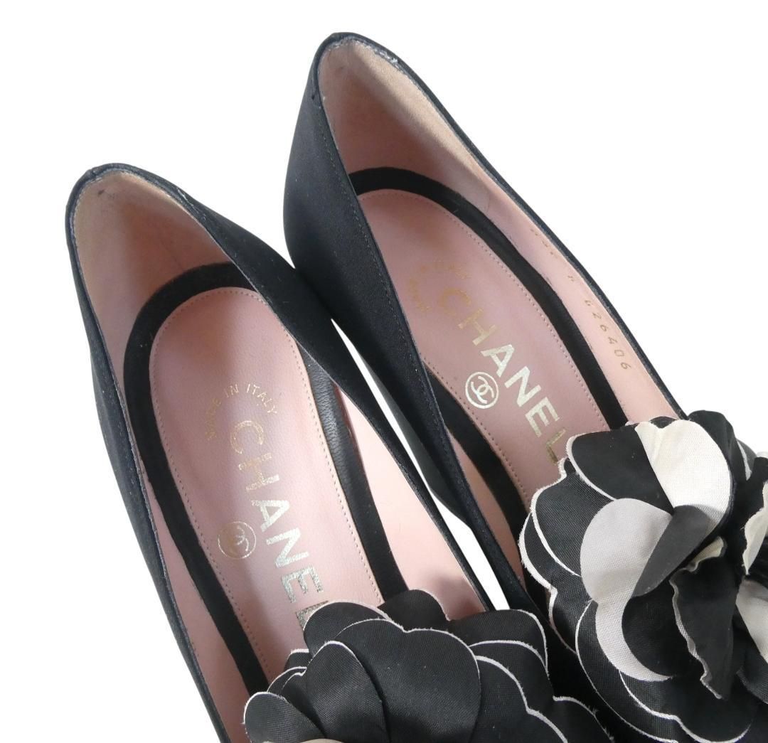 極美品 CHANEL シャネル サイズ34.5 約21.5㎝ カメリア 装飾 サテン