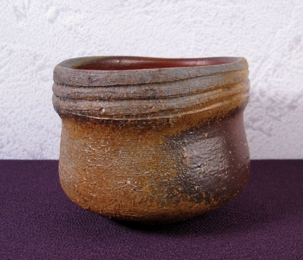 乗松建行作 備前焼茶碗 緋襷・胡麻 幅：13cm 共箱・共布・栞付