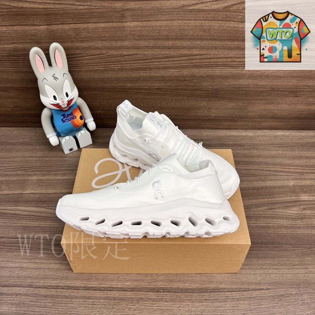 On CLOUDTILT x LOEWE ロエベ ローカット ライフスタイル