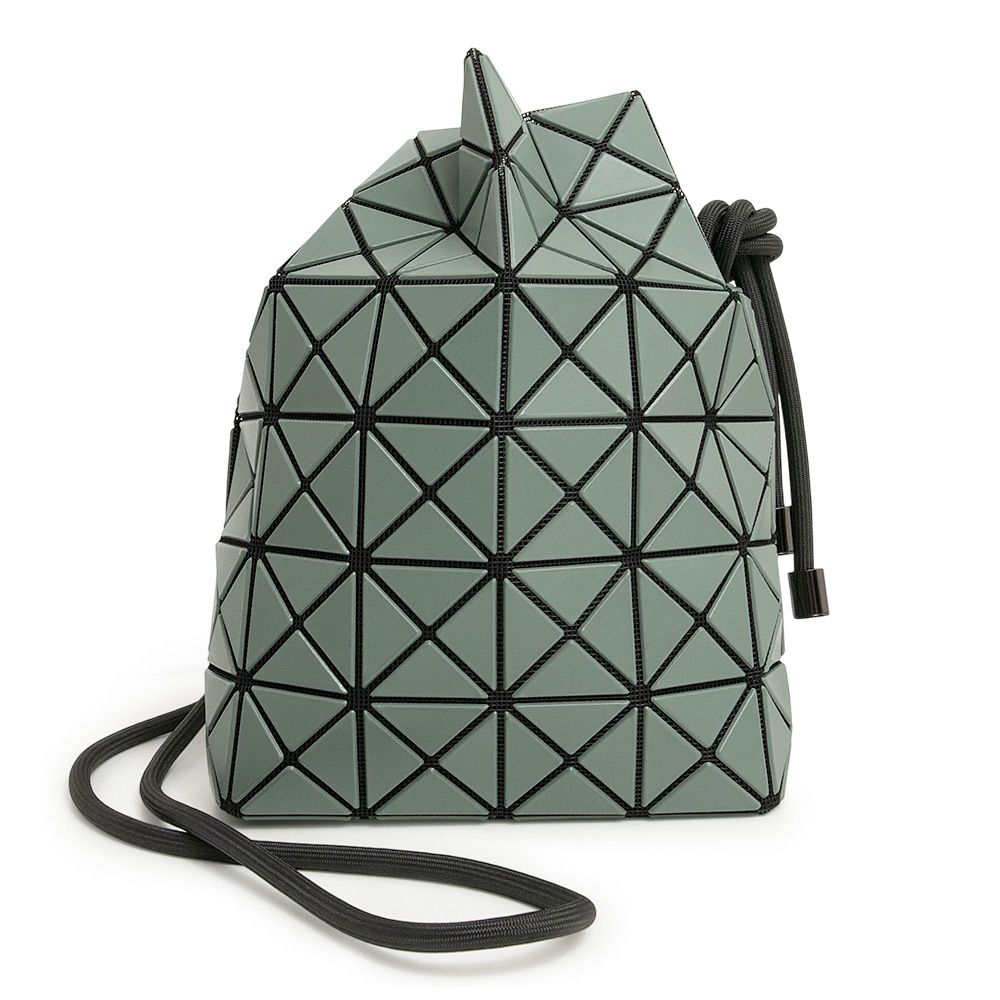 美品◼️BAOBAO ISSEY MIYAKE ショルダーバッグ WRING BAO BAO isseymiyake☆WRING 巾着袋型 ショルダーバッグ (BAOBAO