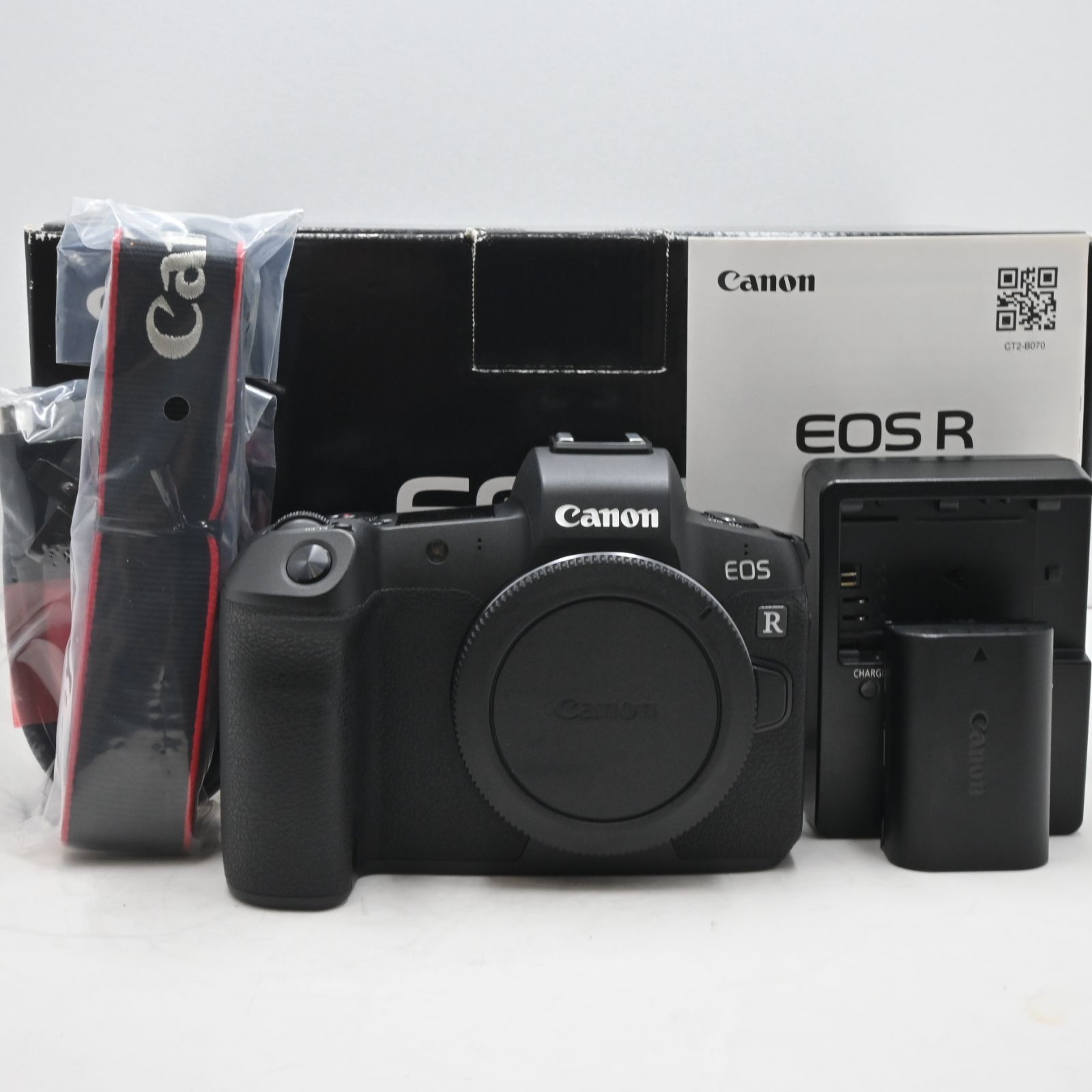 ショット数 4000以下 Canon ミラーレス一眼カメラ EOS R ボディ