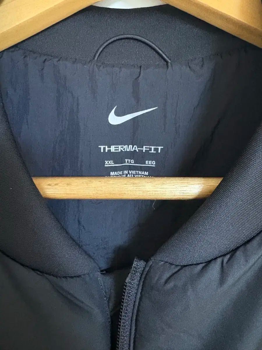 日常着 Nike ナイキ サーマフィット 無制限 ベスト 2XL 品質100％！