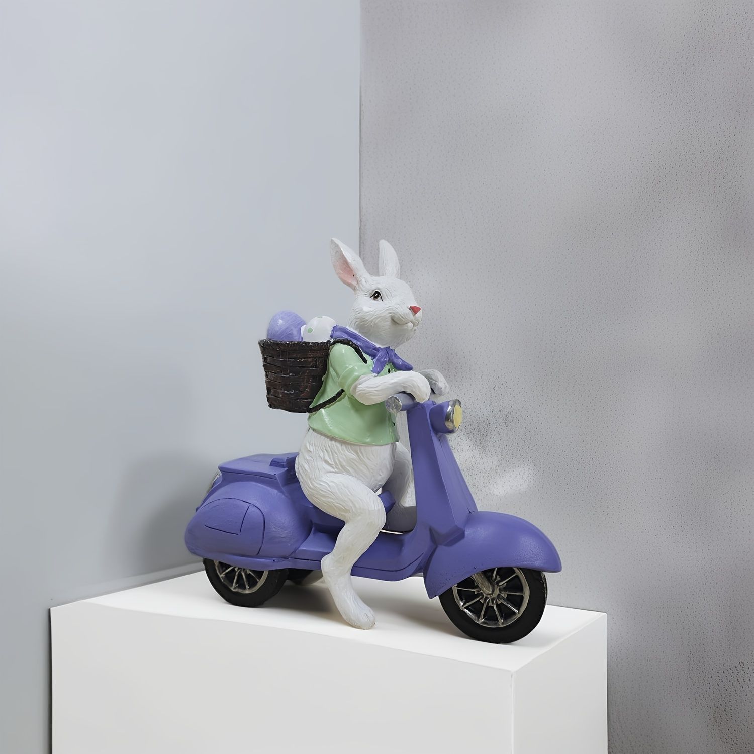 オブジェ 置物 バイクに乗っているうさぎ ウサギ ラビット イースター ガーデンオーナメント インテリア 可愛い 樹脂 インテリア雑貨 室内 寝室 玄関 リビング ダイニング 庭 ガーデニング 