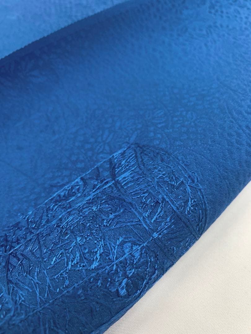 付け下げ 刺繍 紋意匠 正絹 反物 付け下げ 中国刺繍 紋意匠 インクブルー色 正絹 反物 - メルカリ